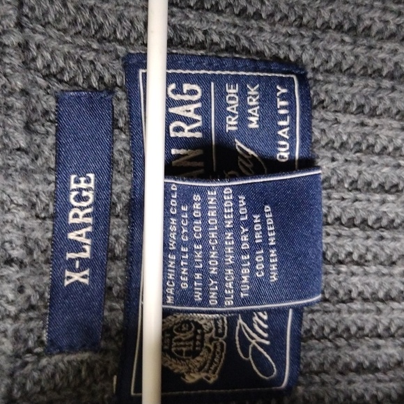 American Rag sweater - Picture 5 of 8